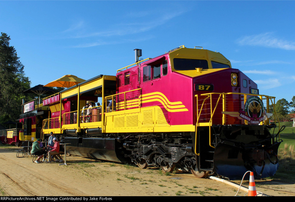 Engine Room 87: The Locomotive Bar.
